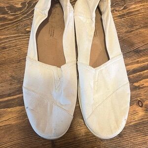 Toms Cream Canvas Slip-On Flats